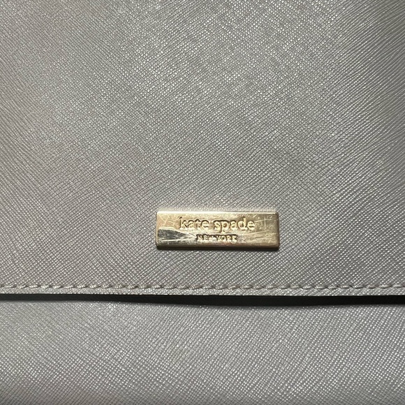 Grey slender Kate spade purse with gold chain and shoulder strap - Picture 3 of 3